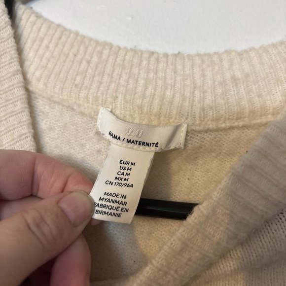 H&M Beige Knit Maternity Wool Sweater - Picture 4 of 8